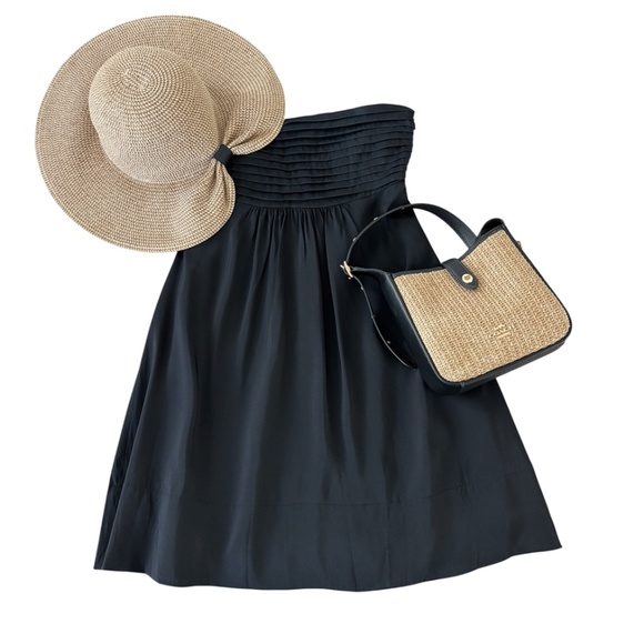 Banana Republic Dresses & Skirts - Banana Republic A-line Strapless Dress - Black Size 0